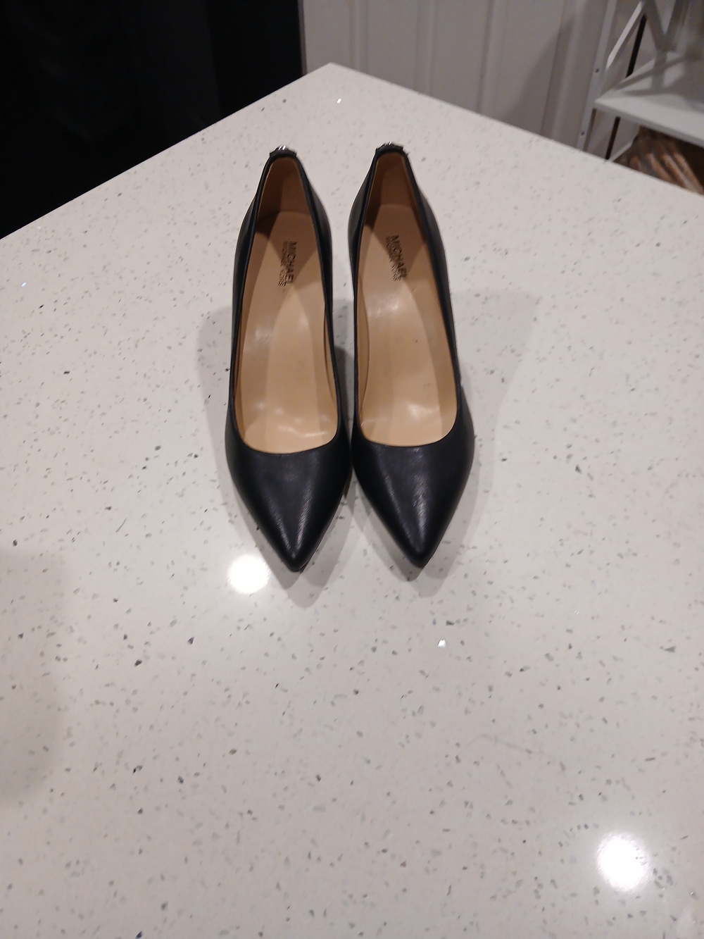 michael kors heels Leather Upper Rubber Outsole Black Sz 8 M
